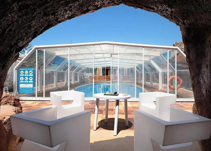 빌라 Lanzarote The Olive - Pool Heated 플라야블랑카